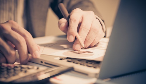  Play uses innovative targeting on Facebook